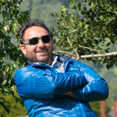 Coordinación de Administración y Finanzas - Rodolfo Navarro Sea - Foto divertida